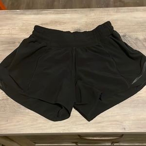 Size 4 4 inch black hotty hots